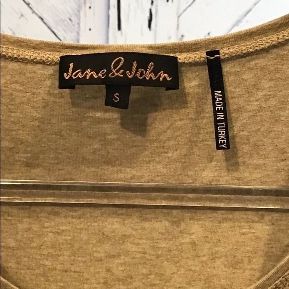 Jane & John Bling Snake Skin Print Top LNC - Picture 5 of 6